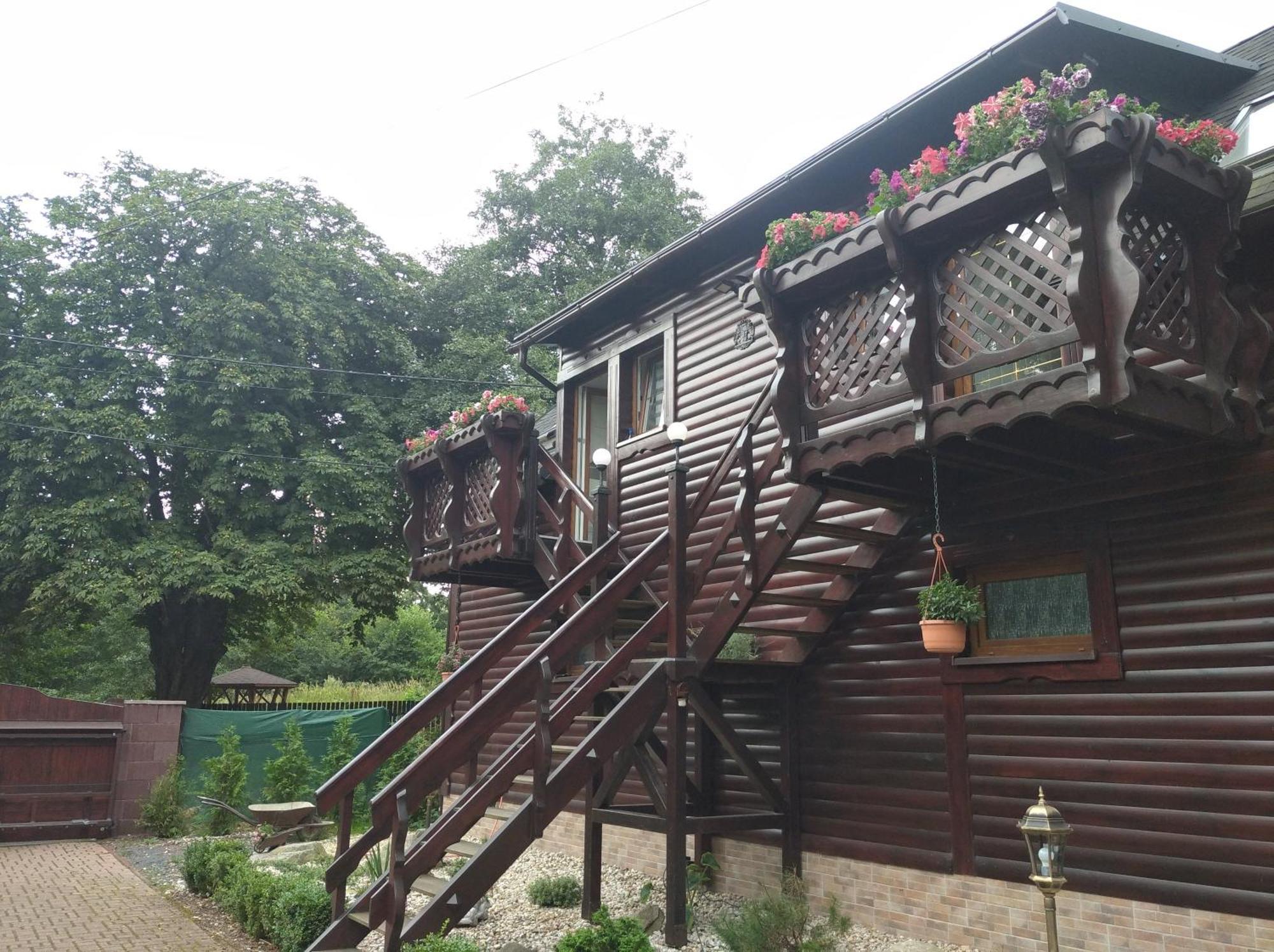 Apartman Smrcek 斯姆尔克山麓新城 外观 照片